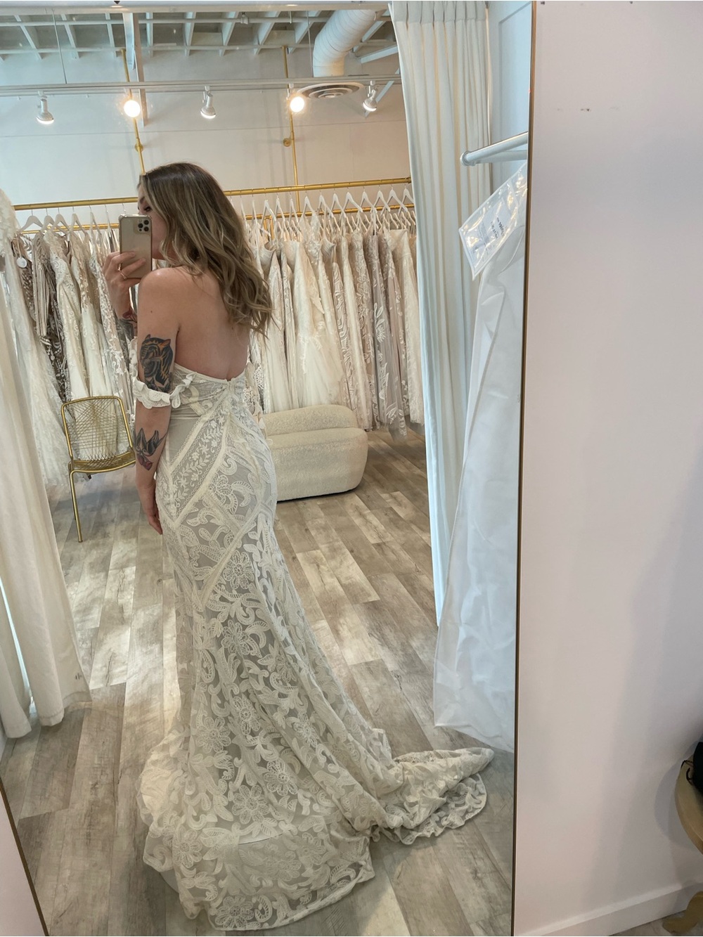 Rue de Seine Poppy Stardust wedding dress - Picture 4 of 5